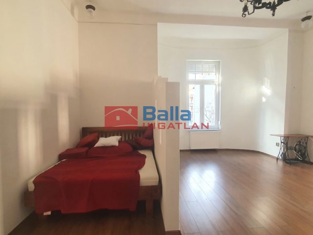 Kiadó 77 m²-estársasházi lakás XIII. Kerület (Újlipótváros) , VISEGRÁDI utca: 300'000 Ft