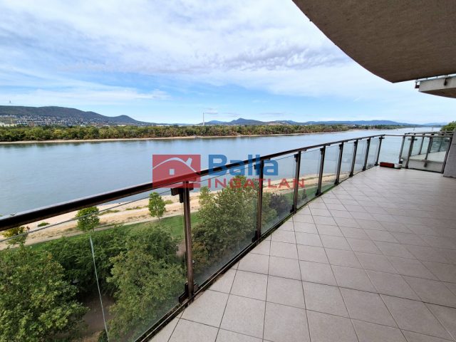 Kiadó 105 m²-estársasházi lakás XIII. Kerület (Vizafogó – Marinapart) , Marina Part Lakópark: 2'300 EUR