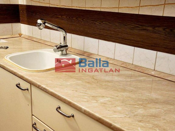 Kiadó 49 m²-estársasházi lakás XIV. Kerület (Füredi lakótelep) , Ond vezér útja: 200'000 Ft