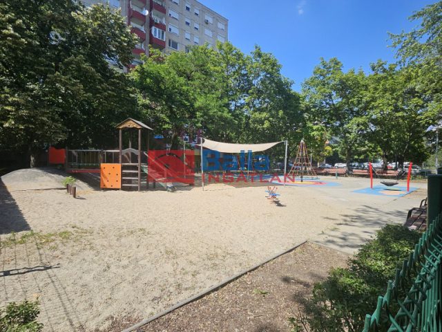 Eladó 52 m²-estársasházi lakás XIX. Kerület (Kispest) , Hunyadi utca: 62'400'000 Ft