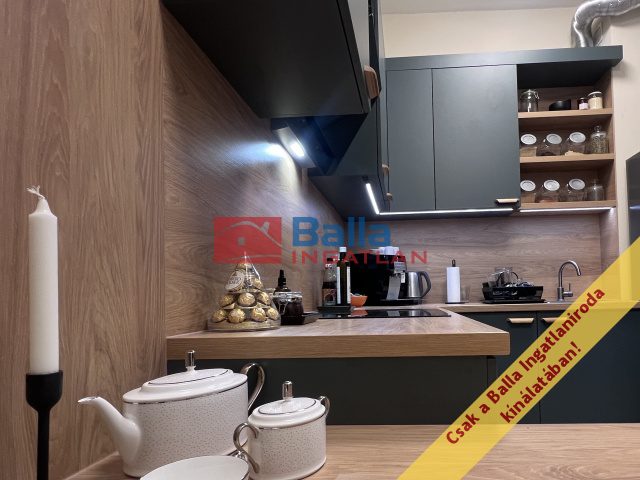 Eladó 43 m²-estársasházi lakás XIX. Kerület (Központ) , Báthory utca: 67'900'000 Ft