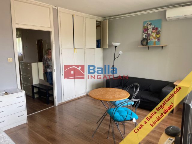 Eladó 50 m²-estársasházi lakás XIX. Kerület (Lakótelep) , Határ úthoz közel utca: 58'500'000 Ft