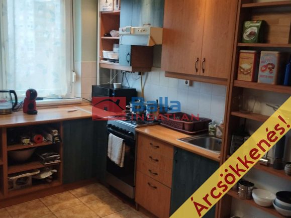 Eladó 53 m²-estársasházi lakás XIX. Kerület (Lakótelep) , Kossuth Lajos utca: 60'900'000 Ft