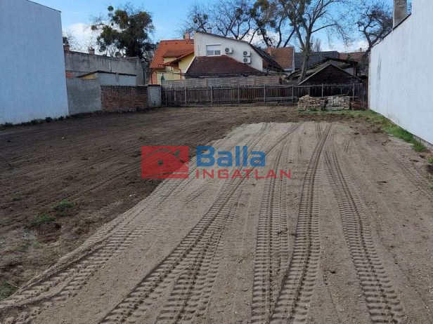 Eladó 540 m²-estelek XIX. Kerület (Óváros) , Ady Endre u közeli utca: 89'800'000 Ft