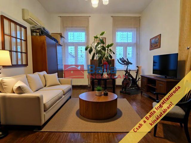 Eladó 82 m²-escsaládi ház XIX. Kerület (Óváros) , Jókai utca: 119'900'000 Ft