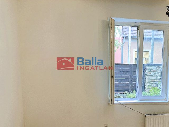 Eladó 28 m²-esházrész XV. Kerület (Rákospalota) , Klapka György utca: 34'800'000 Ft