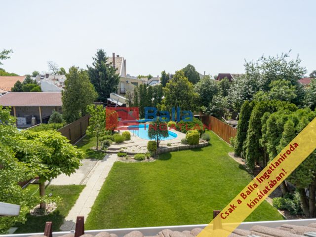 Eladó 220 m²-escsaládi ház XV. Kerület (Rákospalota) , Rákospalota: 210'000'000 Ft