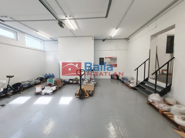 Eladó 417 m²-esegyéb üzlethelyiség XV. Kerület (Rákospalota) , Rákospalota M3 csomópont közeli: 280'000'000 Ft