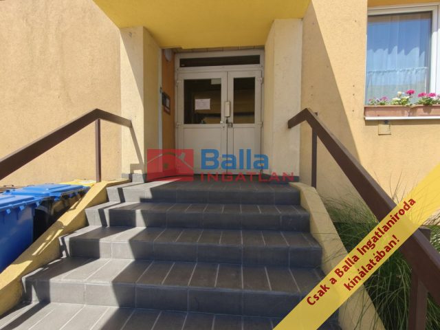 Eladó 35 m²-estársasházi lakás XV. Kerület (Újpalota) , Nyírpalota út: 45'990'000 Ft