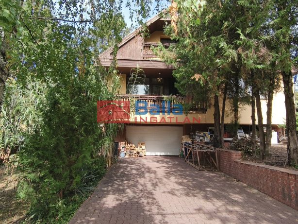 Eladó 313 m²-escsaládi ház XVI. Kerület (Árpádföld) , Irha utca: 249'500'000 Ft