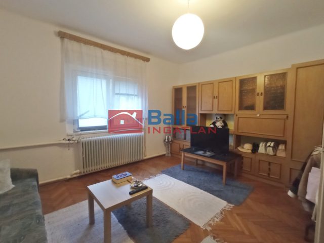 Kiadó 70 m²-escsaládi ház XVI. Kerület (Mátyásföld) , Géza utca: 350'000 Ft