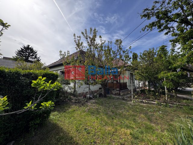 Eladó 84 m²-escsaládi ház XVI. Kerület (Mátyásföld) , Hév közelében: 92'400'000 Ft