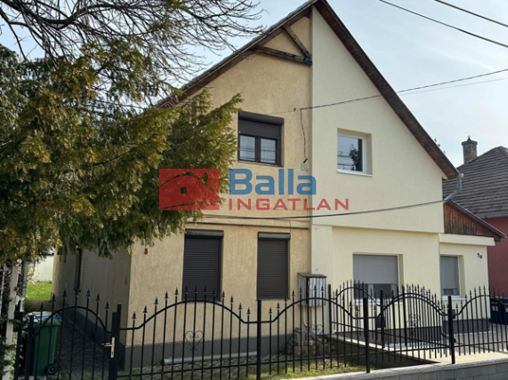 Eladó 140 m²-esikerház XVI. Kerület (Mátyásföld) , Újmátyásföld: 124'900'000 Ft