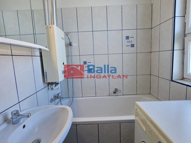 Eladó 56 m²-estársasházi lakás XVI. Kerület (Sashalom) , Futórózsa utca: 65'500'000 Ft