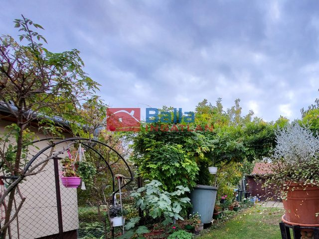 Eladó 160 m²-escsaládi ház XVI. Kerület (Sashalom) , Sashalom: 198'900'000 Ft