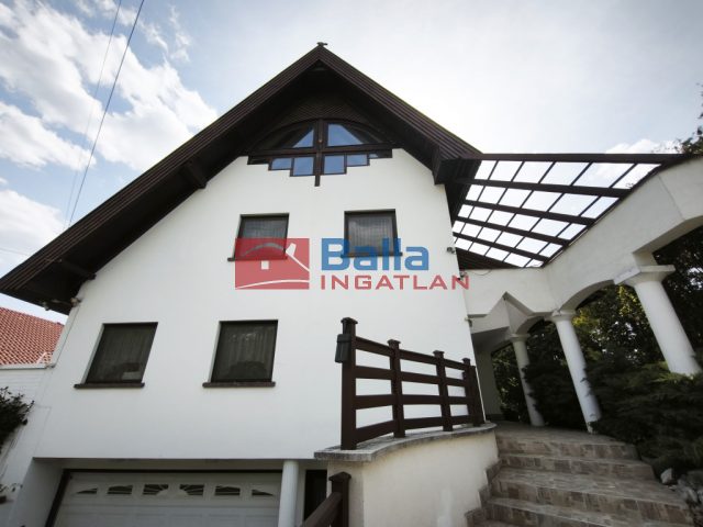 Eladó 522 m²-escsaládi ház XVI. Kerület (Sashalom) , Sashalom: 390'000'000 Ft