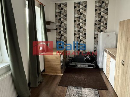 Eladó 105 m²-esikerház XVII. Kerület (Rákoscsaba) , Battonya utca környékén lévő utca: 139'000'000 Ft