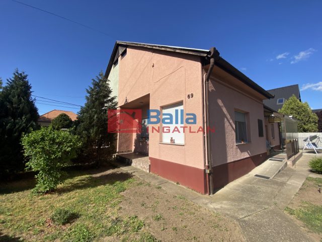 Eladó 70 m²-esikerház XVII. Kerület (Rákoscsaba Újtelep) , Naplás út: 89'900'000 Ft