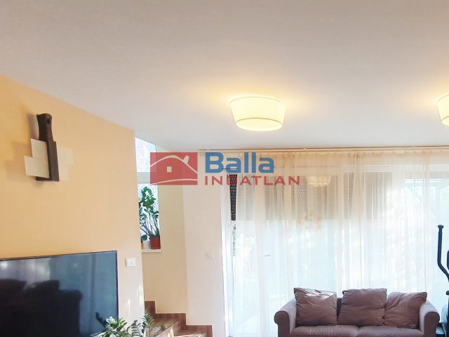 Eladó 124 m²-estársasházi lakás XVII. Kerület (Rákoshegy) , Rákoshegy csendes utca: 159'900'000 Ft