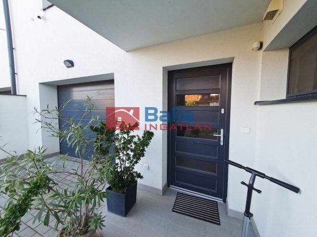 Eladó 124 m²-estársasházi lakás XVII. Kerület (Rákoshegy) , Rákoshegy csendes utca: 159'900'000 Ft