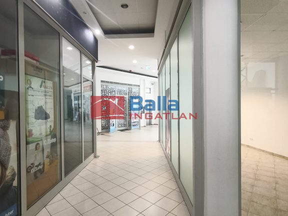 Eladó 18 m²-esüzlet üzletházban XVII. Kerület (Rákoskeresztúr) , Pesti utca: 20'700'000 Ft