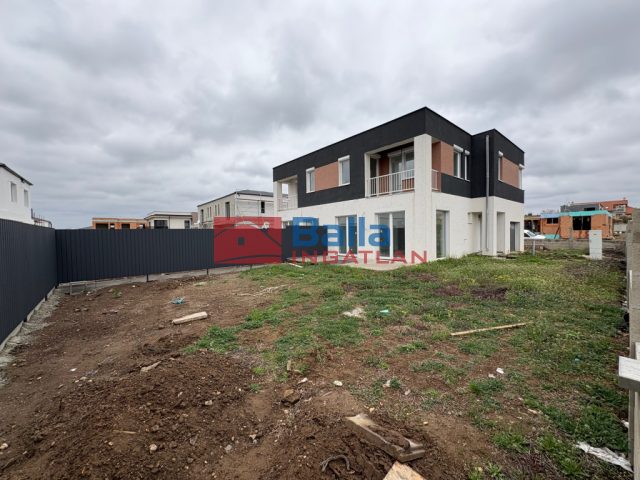 Eladó 140 m²-esikerház XVIII. Kerület (Almáskert) , Almáskert: 140'000'000 Ft