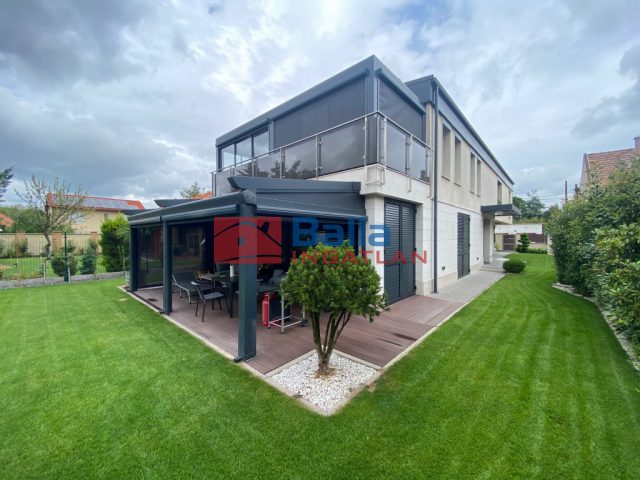 Eladó 295 m²-escsaládi ház XVIII. Kerület (Bókaytelep) , Bókay utca: 489'000'000 Ft