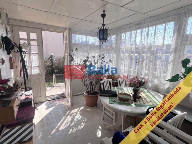 Eladó 100 m²-escsaládi ház XVIII. Kerület (Bókaytelep) , Wlassics Gy. utca: 111'000'000 Ft