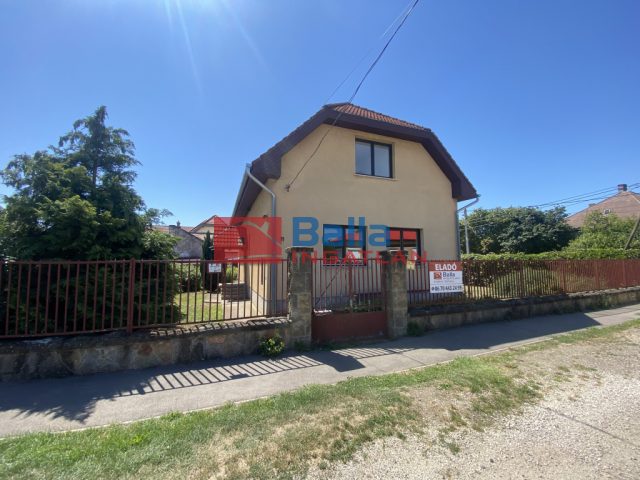 Eladó 155 m²-escsaládi ház XVIII. Kerület (Erzsébettelep) , Előd utca: 139'000'000 Ft