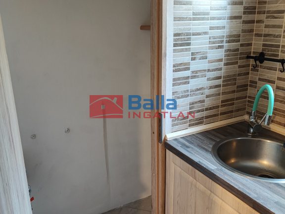 Eladó 56 m²-estársasházi lakás XVIII. Kerület (Lakatos-lakótelep) , Lakatos út: 68'900'000 Ft