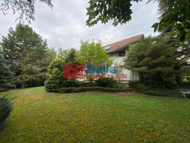 Eladó 304 m²-escsaládi ház XVIII. Kerület (Lónyaytelep) , Lónyaytelep utca: 215'840'000 Ft