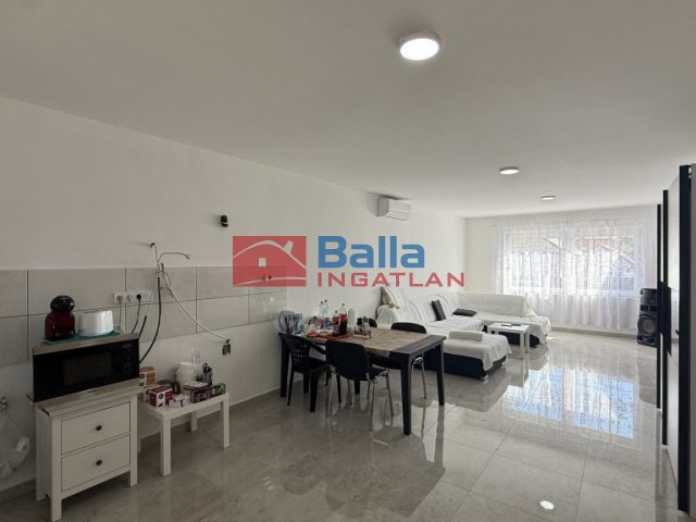 Eladó 240 m²-esikerház XVIII. Kerület (Újpéteritelep) , Újpéteri telepen: 269'000'000 Ft