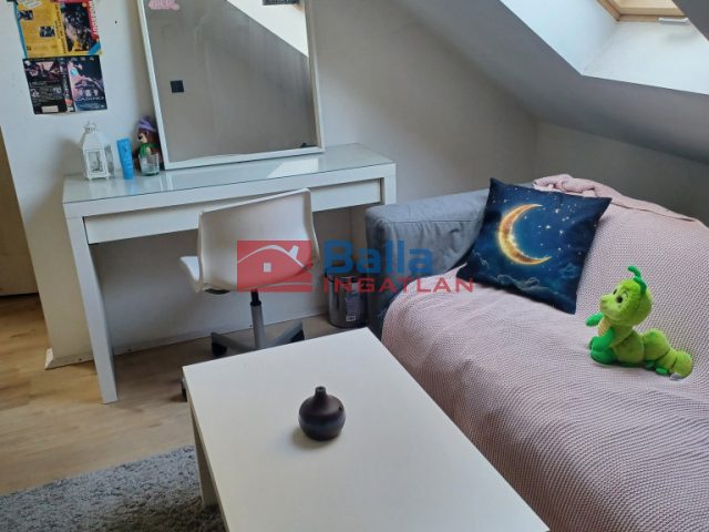 Eladó 130 m²-escsaládi ház XX. Kerület (Erzsébetfalva) , Határ út közeli utca: 93'000'000 Ft