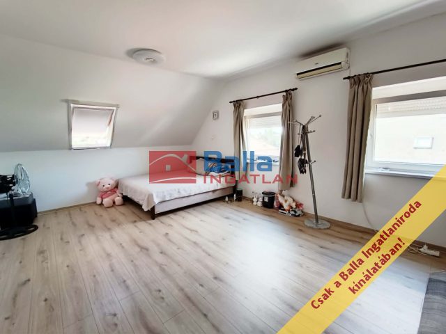 Eladó 300 m²-escsaládi ház XX. Kerület (Gubacsipuszta) , Rendezett, csendes, kertvárosi környék: 210'000'000 Ft