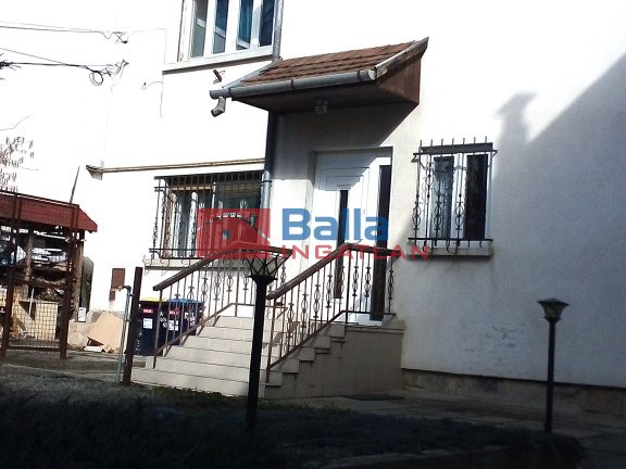 Eladó 149 m²-escsaládi ház XX. Kerület (Központ) , Központi utca: 87'000'000 Ft