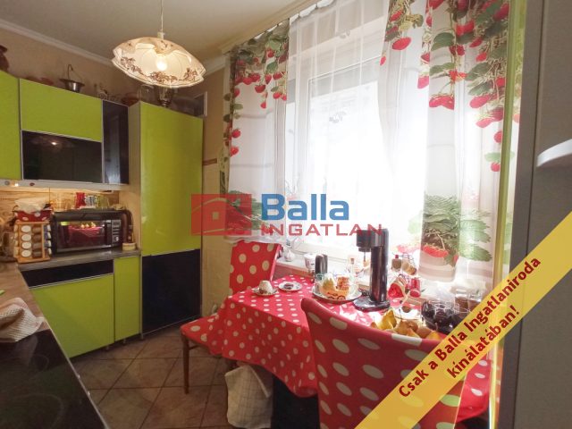 Eladó 55 m²-estársasházi lakás XXI. Kerület (Csillagtelep) , Nap utca: 69'900'000 Ft