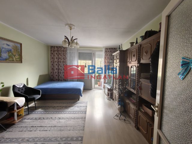 Eladó 35 m²-estársasházi lakás XXI. Kerület (Erdőalja) , Kossuth Lajos utca: 49'990'000 Ft