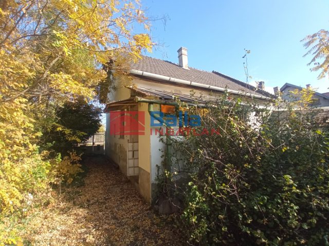 Eladó 60 m²-escsaládi ház XXI. Kerület (Erdőalja) , VÖLGY utca: 39'900'000 Ft