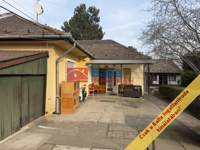 Eladó 81 m²-escsaládi ház XXI. Kerület (Kertváros) , Rákóczi tér: 99'000'000 Ft