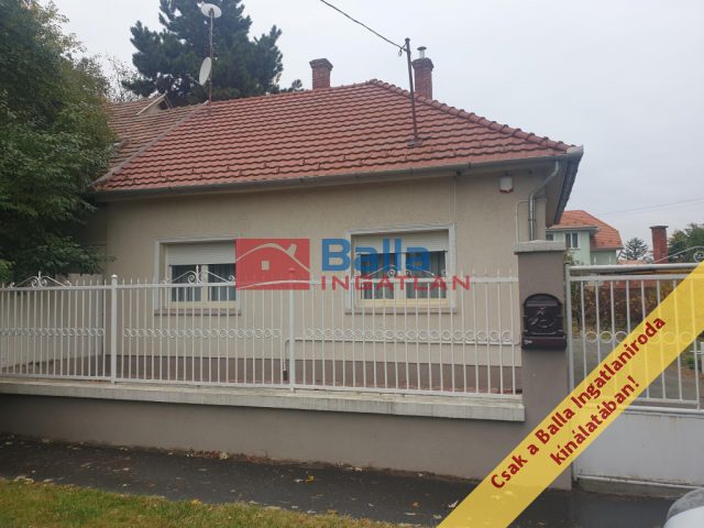 Eladó 70 m²-esikerház XXI. Kerület (Királyerdő) , Királyerdő: 89'000'000 Ft