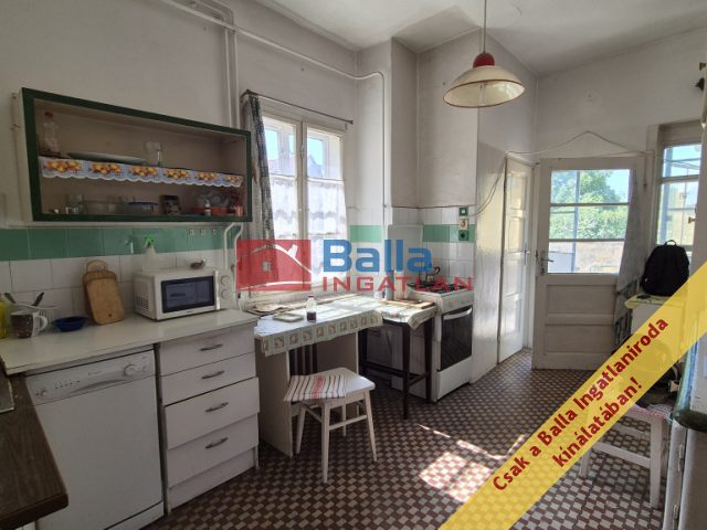 Eladó 160 m²-escsaládi ház XXII. Kerület (Budafok) , Gádor utca: 110'000'000 Ft