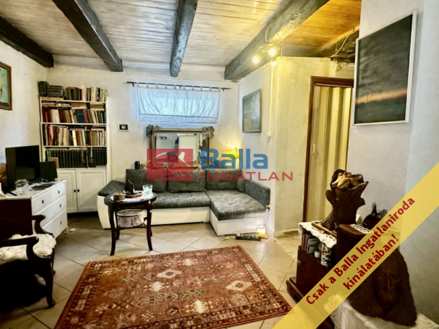 Eladó 44 m²-escsaládi ház XXII. Kerület (Nagytétény) , Nagytétény központjában csendes utca: 42'300'000 Ft