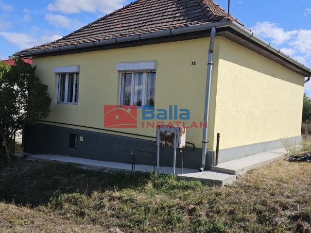 Eladó 80 m²-escsaládi ház Csokvaomány, Széchenyi út: 16'500'000 Ft