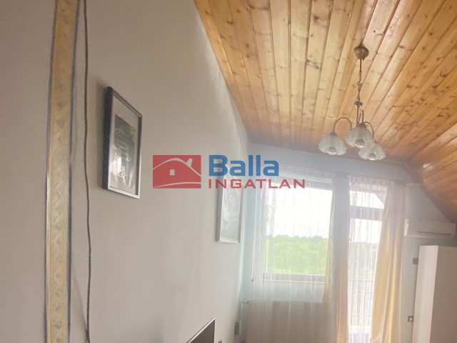 Eladó 324 m²-escsaládi ház Csömör, Árpád utca: 150'000'000 Ft