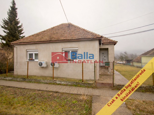 Eladó 90 m²-escsaládi ház Csővár, Rákóczi Ferenc utca: 59'900'000 Ft