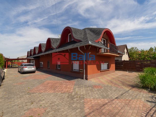 Eladó 350 m²-escsaládi ház Délegyháza, Nagycsaládos ház: 139'900'000 Ft