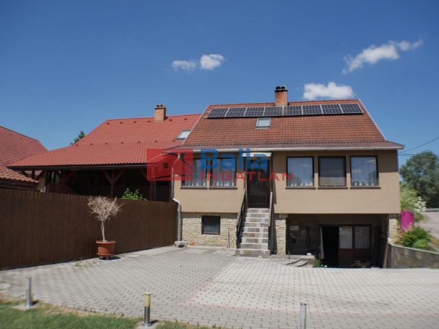 Eladó 140 m²-esikerház Dömsöd, Fő utca utca: 65'000'000 Ft