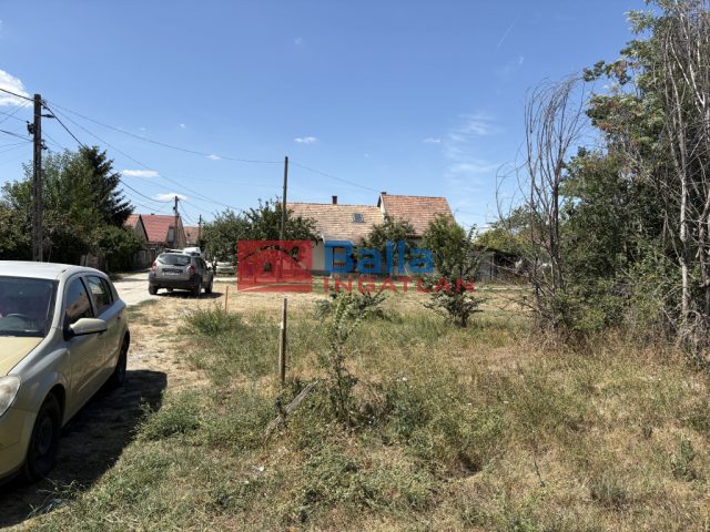 Eladó 1445 m²-estelek Dömsöd, Széchenyi környéke utca: 7'900'000 Ft