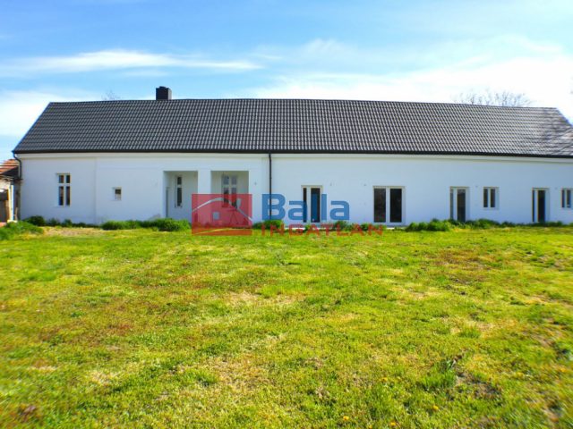 Eladó 150 m²-escsaládi ház Dömsöd, fő utca: 79'900'000 Ft