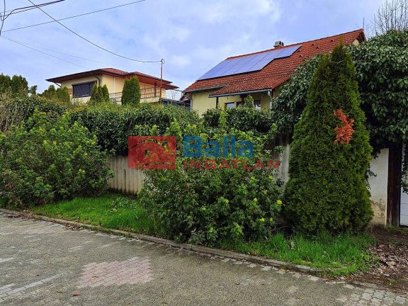 Eladó 89 m²-escsaládi ház Dunakeszi, Duna sor: 228'000'000 Ft